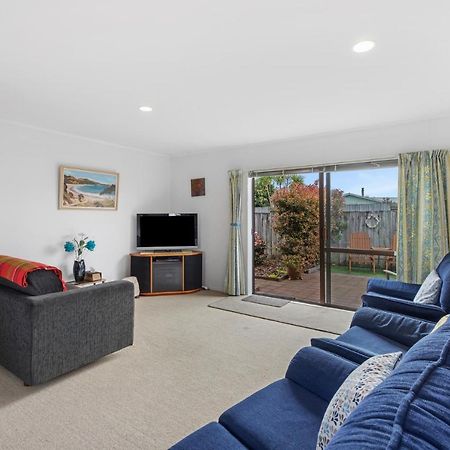 Riviera Casa - Mount Maunganui Holiday Home エクステリア 写真
