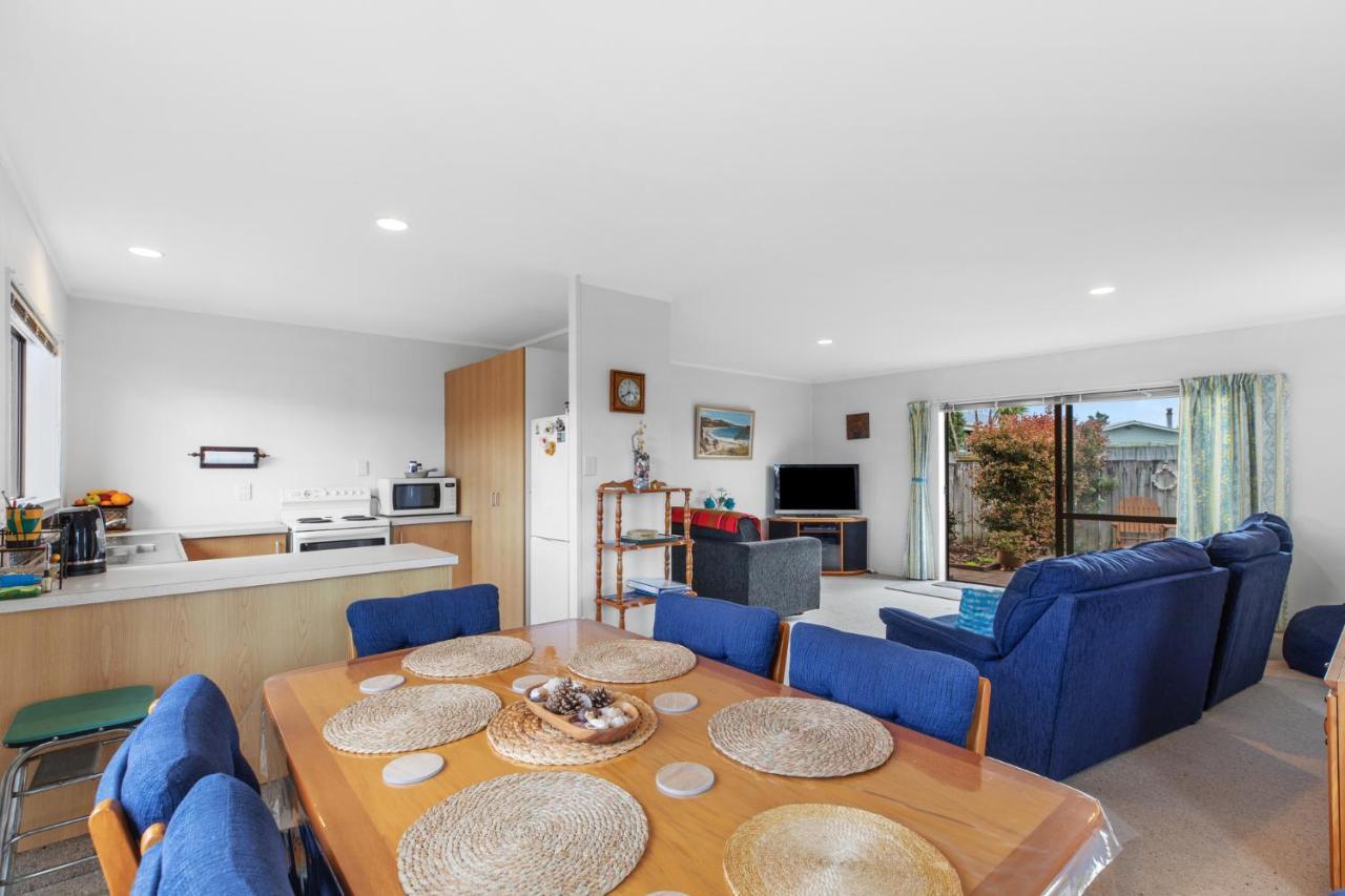 Riviera Casa - Mount Maunganui Holiday Home エクステリア 写真