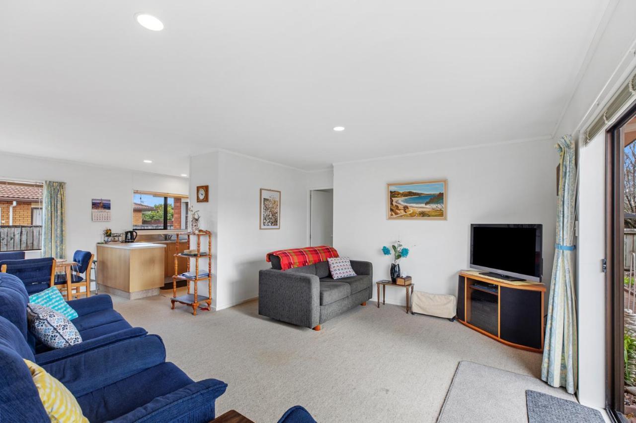 Riviera Casa - Mount Maunganui Holiday Home エクステリア 写真