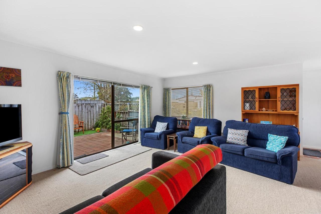 Riviera Casa - Mount Maunganui Holiday Home エクステリア 写真