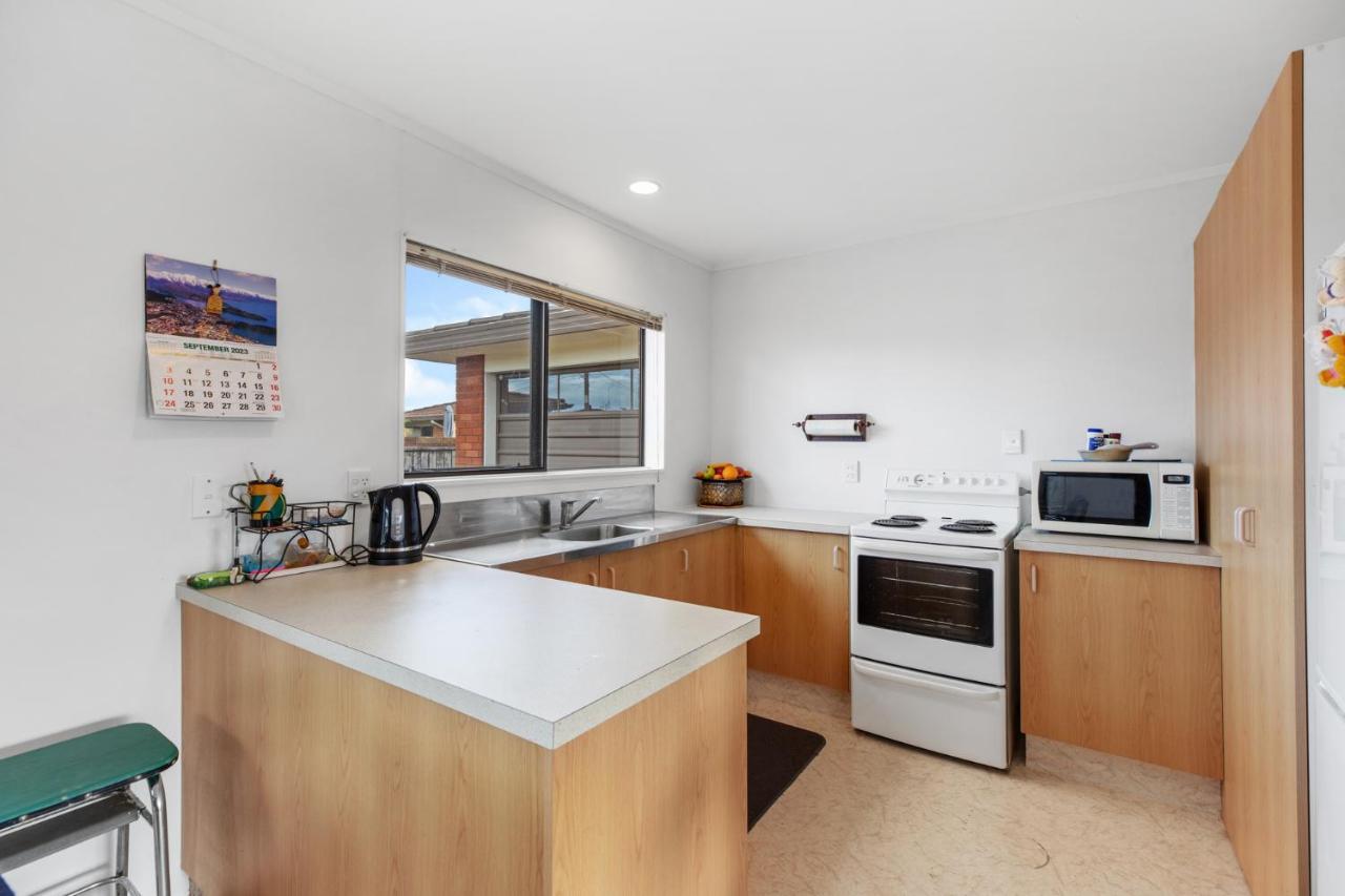 Riviera Casa - Mount Maunganui Holiday Home エクステリア 写真
